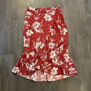 Flattering linen mid-calf skirt for all occasions!